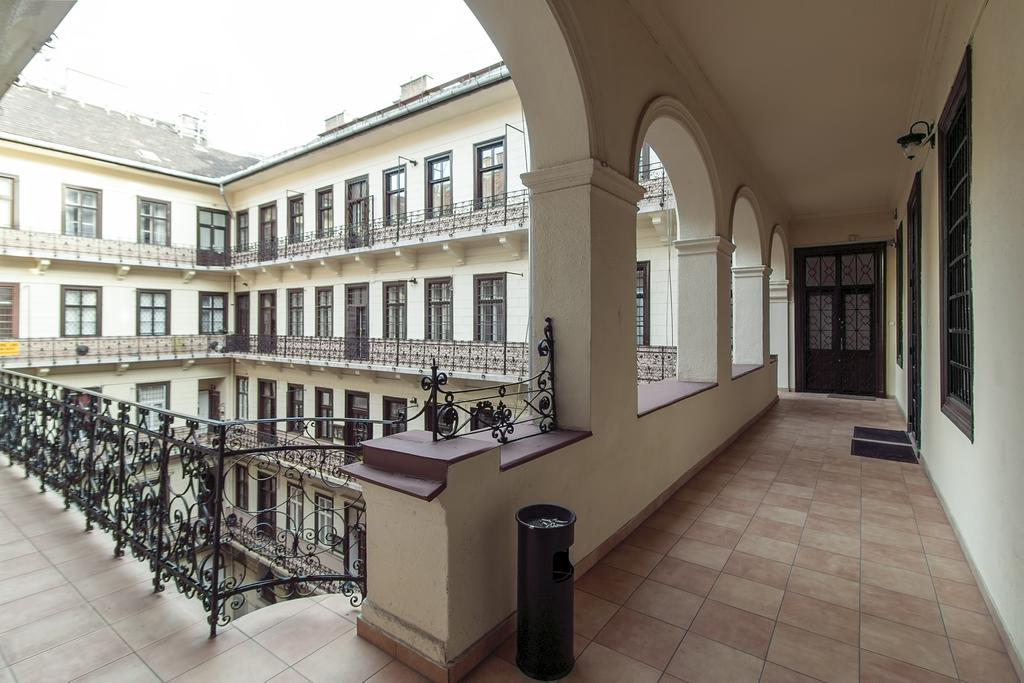 Little Americas Oktogon Apts Budapest Exterior foto
